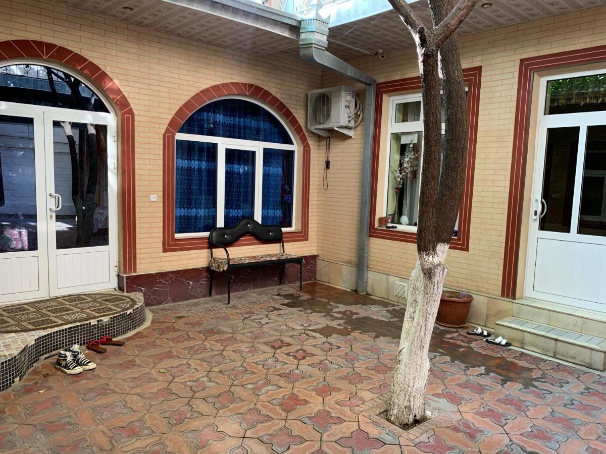 سمرقند Muharram Homestay In The Neighborhood Of The Registan Square, 家族 ゲストハウス المظهر الخارجي الصورة